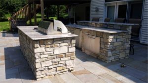 Outdoor Kitchens - Natural Stonescapes